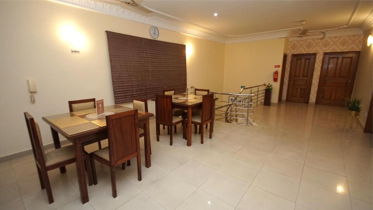 World Inn Hotel Karachi Exterior foto