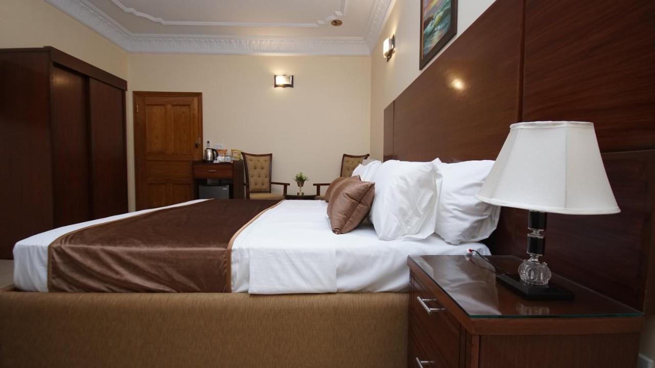 World Inn Hotel Karachi Exterior foto