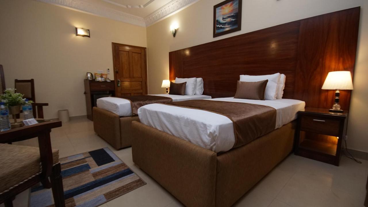 World Inn Hotel Karachi Exterior foto