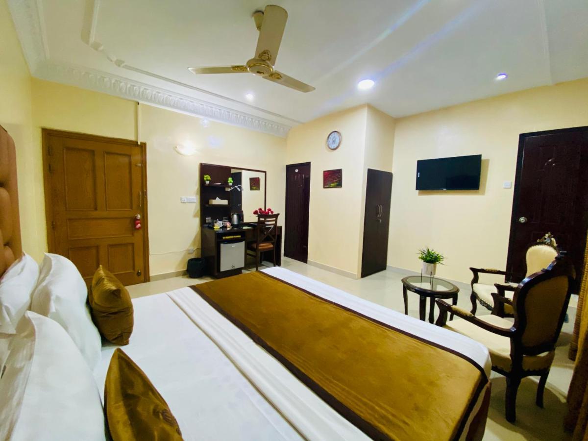 World Inn Hotel Karachi Exterior foto